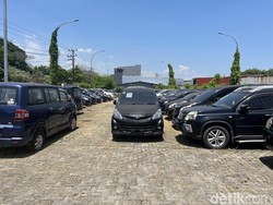 Pemprov Sulsel Lelang 99 Mobil Dinas, Harga Rp 4,7 Juta hingga Rp 130 Juta