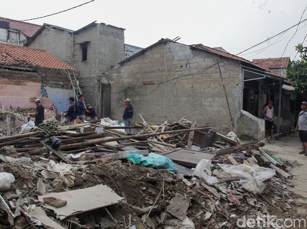 Rumah Terdampak Ledakan Gas Pamulang Tangsel Diperbaiki
