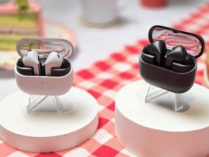 Samsung Galaxy Buds3 FE Hadir di RI, TWS dengan AI Harga Rp 1 Jutaan Samsung Galaxy Buds3 FE Hadir di RI, TWS dengan AI Harga Rp 1 Jutaan