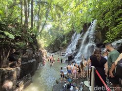 Di Tengah Cuaca Ekstrem dan Banjir, Ini Cerita Turis Belanda Liburan di Bali