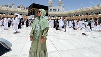 Catatan Ibu Menyusui Umrah Tanpa Si Kecil, Ini Tipsnya