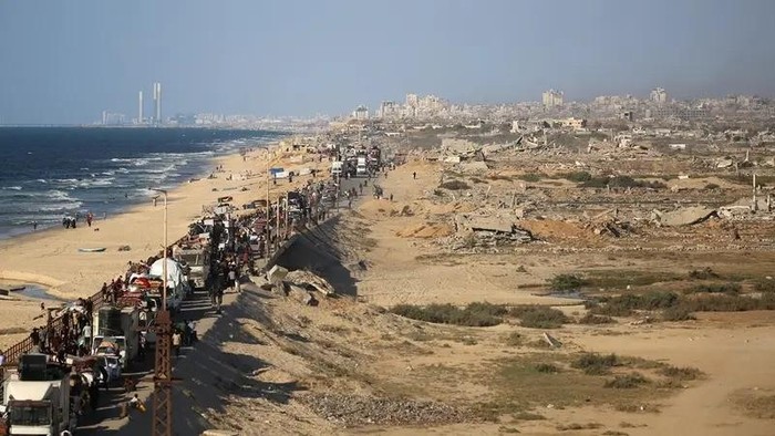 Israel Siapkan Jalan Aman, Warga Gaza Cari Perlindungan