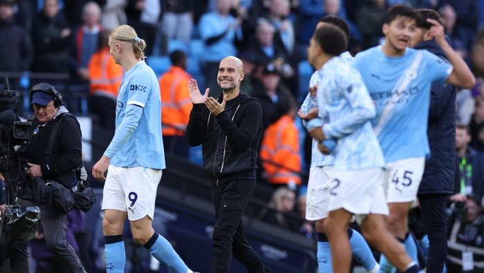 MANCHESTER, ENGLAND - SEPTEMBER 14: Pep Guardiola, Manager of Manchester City celebrates after the Premier League match between Manchester City and Manchester United at Etihad Stadium on September 14, 2025 in Manchester, England. (Photo by Alex Livesey - Danehouse/Getty Images)