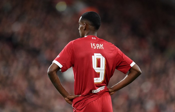 Soccer Football - UEFA Champions League - Liverpool v Atletico Madrid - Anfield, Liverpool, Britain - September 17, 2025 Liverpools Alexander Isak looks on REUTERS/Peter Powell