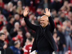 Video: Liverpool Gilas Frankfurt 5-1, Arne Slot Bicara Pentingnya Bola Mati