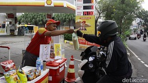 Bingkai Sepekan: BBM SPBU Swasta Kosong, Pegawai Jadi Jualan Oli-Kopi