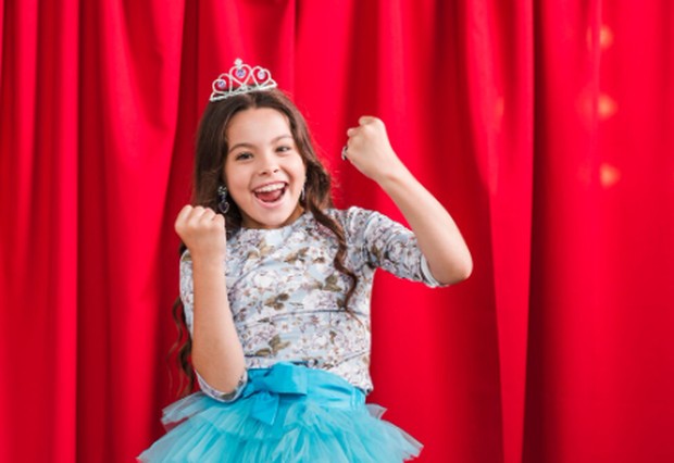 Saat anak diberikan kesempatan untuk mencoba berbagai aktivitas baru, maka keberanian dan kepercayaan dirinya perlahan akan terlatih/Foto: Freepik.com/Freepik