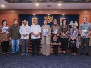 Bupati Lutim Minta Dukungan Program Pusat untuk Kembangkan Pariwisata Bupati Lutim Minta Dukungan Program Pusat untuk Kembangkan Pariwisata