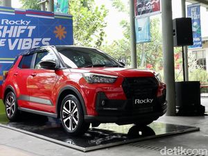 Sat Set! Daihatsu Rocky Terbaru Dikirim ke Konsumen Mulai Bulan Ini Sat Set! Daihatsu Rocky Terbaru Dikirim ke Konsumen Mulai Bulan Ini
