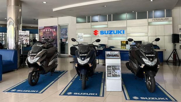Dealer motor Suzuki.