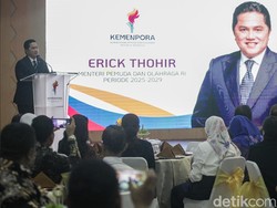Video: Sejumlah Eks Menpora Hadiri Sertijab Erick Thohir-Dito