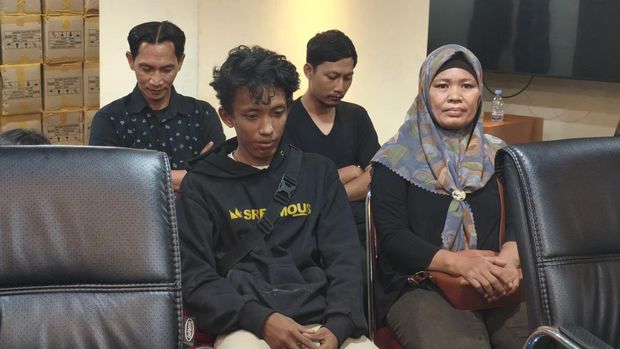 Eko dan Bima dihadirkan di Polda Metro (Kurniawan/detikcom)