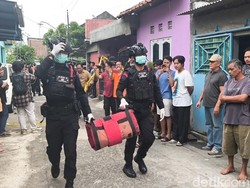 Granat Ditemukan Pengepul Rongsok Solo Dibawa ke Mako Brimob Boyolali