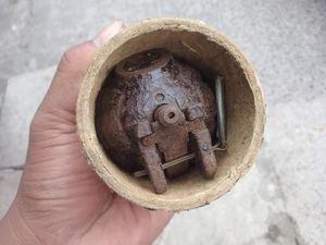 Fakta-fakta Pengepul Rongsok Nemu Granat di Solo Fakta-fakta Pengepul Rongsok Nemu Granat di Solo