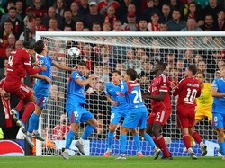 Menghadapi Atletico Madrid di matchday 1 Liga Champions, Kamis (18/9/2025) dini hari WIB, gol Virgil van Dijk di menit ke-92 membuat Liverpool menang 3-2. Foto: Action Images via Reuters/Andrew Boyers