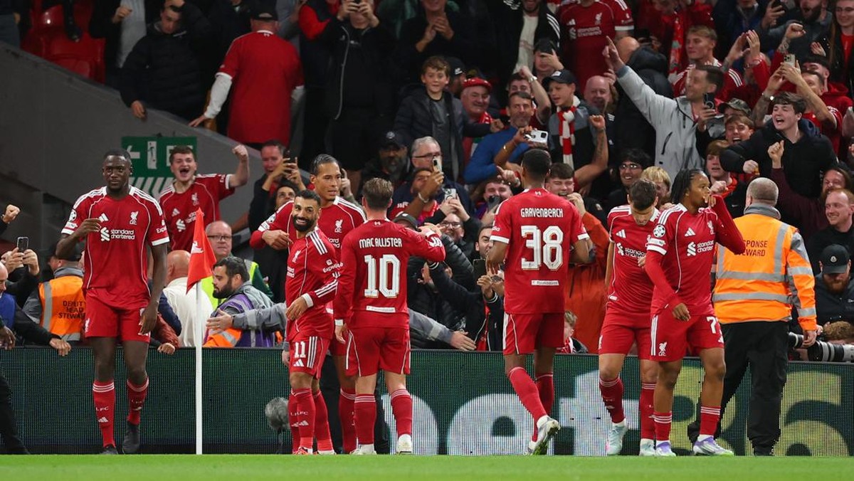 Liverpool lagi-lagi menang lewat gol injury time. (Action Images via Reuters/Andrew Boyers)