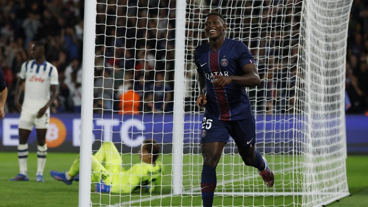 Hasil PSG vs Atalanta. (Foto: REUTERS/Stephanie Lecocq)