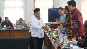 Pansus Pemakzulan Bupati Sudewo Korek soal Penunjukan Plt Baznas