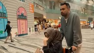 Doa Haru Raffi Ahmad untuk Mama Amy Usai Jalani Perawatan di Singapura