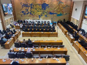 Basarah Minta Pembinaan Ideologi Pancasila Konsisten Tiap Pemerintahan Baru Basarah Minta Pembinaan Ideologi Pancasila Konsisten Tiap Pemerintahan Baru