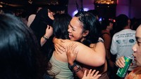 From sad girl anthems to scream-singing bops, karaoke with Swifties is therapy!