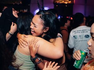 From sad girl anthems to scream-singing bops, karaoke with Swifties is therapy!