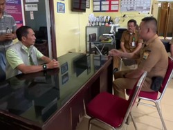Ada Dugaan Pungli Surat Nikah, Walkot Palembang Sidak ke Kantor Lurah 20 Ilir