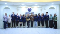 8 Mahasiswa Politeknik Ketenagakerjaan Raih Penghargaan di Ajang IPEC 2