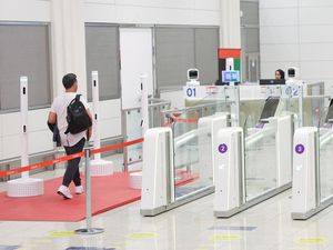 Bandara Dubai Hadirkan Terowongan Pintar, Lewat Imigrasi Tanpa Paspor Bandara Dubai Hadirkan Terowongan Pintar, Lewat Imigrasi Tanpa Paspor
