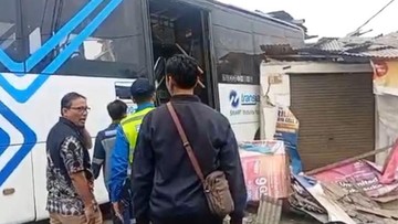 Pramono Evaluasi TransJakarta Usai Bus 3 Kali Kecelakaan dalam Sebulan