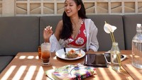 Claresta Taufan Rising Star yang Hobi Hangout di Kafe Bali