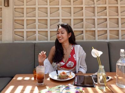 Claresta Taufan Rising Star yang Hobi Hangout di Kafe Bali
