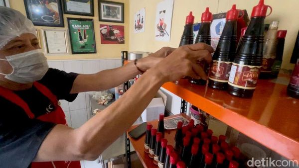 Menilik Produksi Kecap Rumahan di Malang