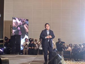 Pamit di Kementerian BUMN, Erick Thohir Terbata-bata Menahan Tangis Pamit di Kementerian BUMN, Erick Thohir Terbata-bata Menahan Tangis