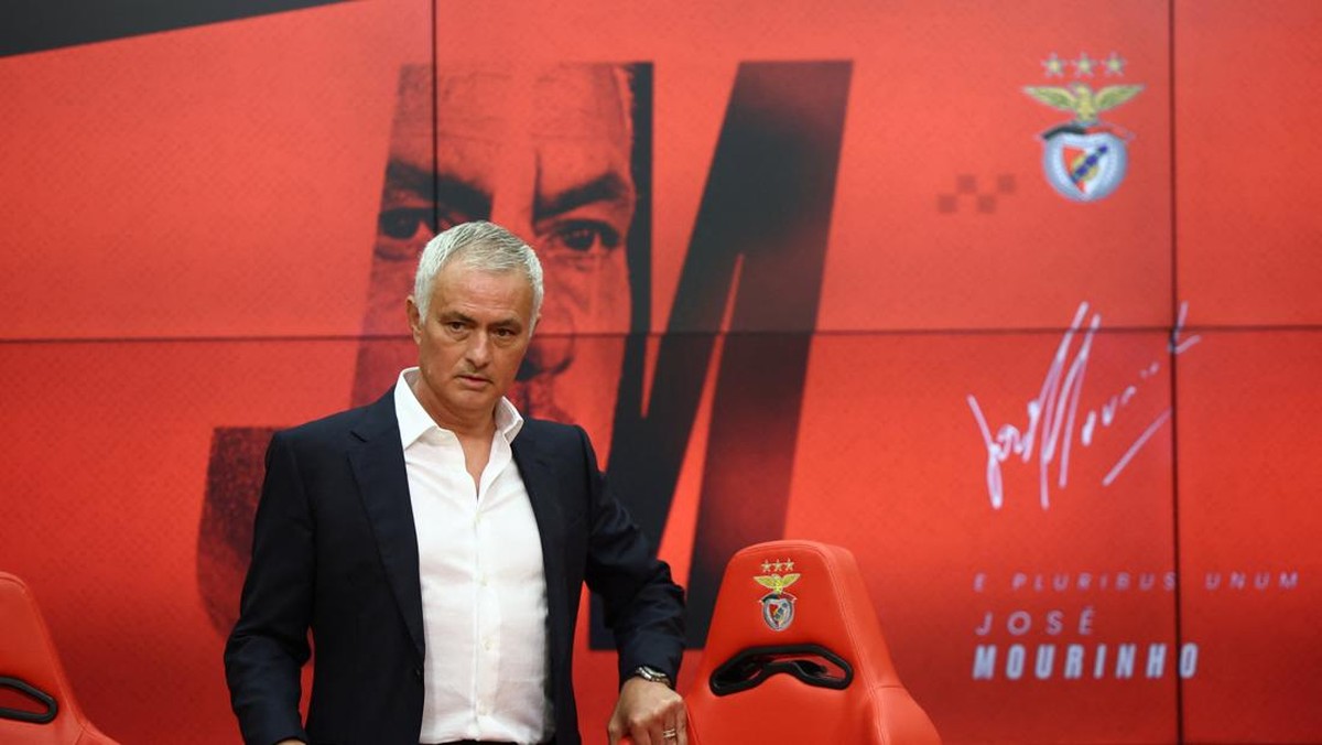 Setelah seperempat abad, Jose Mourinho kembali ke Benfica. (REUTERS/Pedro Nunes)