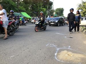 Wanita Pengendara Sepeda Listrik di Palembang Tewas Usai Ditabrak Motor Wanita Pengendara Sepeda Listrik di Palembang Tewas Usai Ditabrak Motor