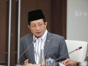 Video: Respons Menag soal Tradisi Santri Dihukum Ikut Ngecor Bangunan Video: Respons Menag soal Tradisi Santri Dihukum Ikut Ngecor Bangunan