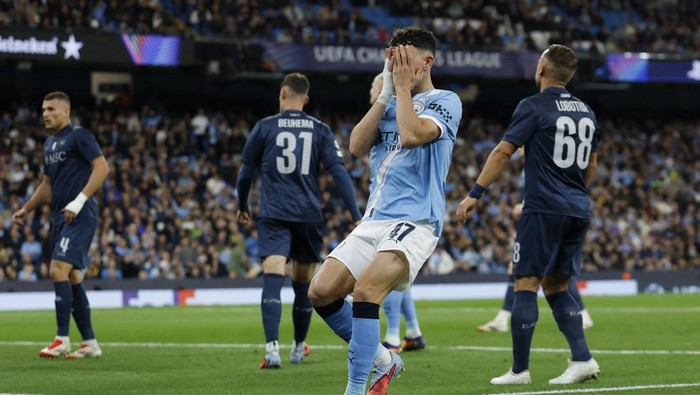 Soccer Football - UEFA Champions League - Manchester City v Napoli - Etihad Stadium, Manchester, Britain - September 18, 2025 Manchester Citys Phil Foden reacts Action Images via Reuters/Jason Cairnduff