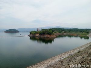 Jalan Lingkar Jatigede Sumedang Kini Sudah Terhubung Jalan Lingkar Jatigede Sumedang Kini Sudah Terhubung