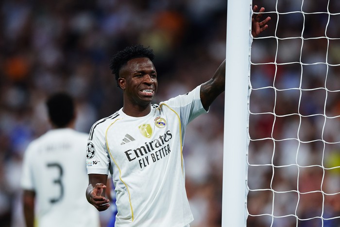 MADRID, SPAIN - SEPTEMBER 16: Vinicius Junior of Real Madrid reacts during the UEFA Champions League 2025/26 League Phase MD1 match between Real Madrid C.F. and Olympique de Marseille at Estadio Santiago Bernabeu on September 16, 2025 in Madrid, Spain. (Photo by Alvaro Medranda/Quality Sport Images/Getty Images)