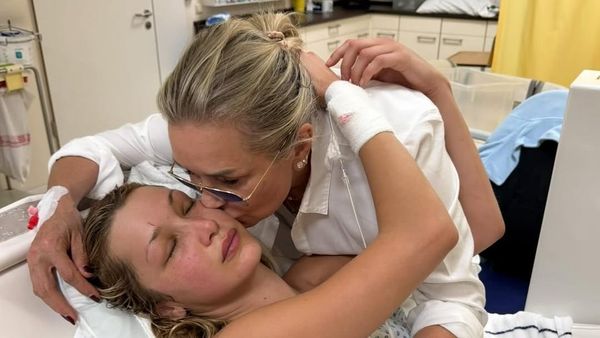 Foto Bella Hadid Terbaring di RS, 12 Tahun Berjuang Melawan Penyakit Lyme