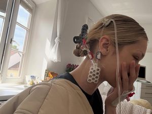 Foto-foto Bella Hadid yang Dirawat Intensif, Kondisinya Bikin Khawatir Foto-foto Bella Hadid yang Dirawat Intensif, Kondisinya Bikin Khawatir