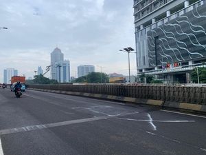 Warga Sebut Lubang di Flyover Pancoran Sering Muncul Lagi Usai Diperbaiki Warga Sebut Lubang di Flyover Pancoran Sering Muncul Lagi Usai Diperbaiki