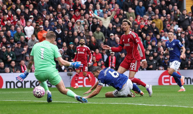 Soccer Football - Premier League - Liverpool v Everton - Anfield, Liverpool, Britain - September 20, 2025 Liverpool's Hugo Ekitike celebrates scoring their second goal REUTERS/David Klein EDITORIAL USE ONLY. NO USE WITH UNAUTHORIZED AUDIO, VIDEO, DATA, FIXTURE LISTS, CLUB/LEAGUE LOGOS OR 'LIVE' SERVICES. ONLINE IN-MATCH USE LIMITED TO 120 IMAGES, NO VIDEO EMULATION. NO USE IN BETTING, GAMES OR SINGLE CLUB/LEAGUE/PLAYER PUBLICATIONS. PLEASE CONTACT YOUR ACCOUNT REPRESENTATIVE FOR FURTHER DETAILS..
