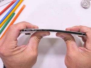 iPhone Air Disiksa Habis-habisan, Begini Nasib HP Tertipis Apple? iPhone Air Disiksa Habis-habisan, Begini Nasib HP Tertipis Apple?