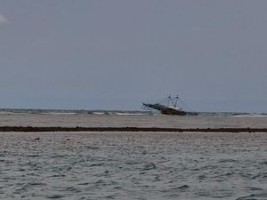 Kapal Nelayan di Belitung Timur Tenggelam, 5 ABK Selamat Kapal Nelayan di Belitung Timur Tenggelam, 5 ABK Selamat