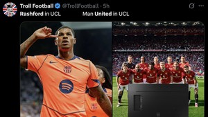 Meme MU Gigit Jari Lihat Rashford Gacor di Barcelona