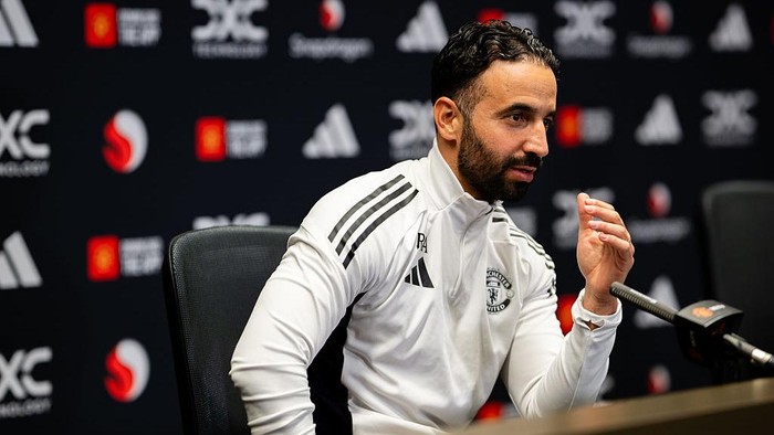 MANCHESTER, ENGLAND - SEPTEMBER 19: (EXCLUSIVE COVERAGE) Head Coach Ruben Amorim of Manchester United speaks during a press conference at Carrington Training Ground on September 19, 2025 in Manchester, England. (Photo by Ash Donelon/Manchester United via Getty Images)