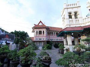 Rahasia Keaslian Rumah Gajah Mungkur Gresik Bertahan 124 Tahun Rahasia Keaslian Rumah Gajah Mungkur Gresik Bertahan 124 Tahun