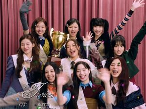 Video: Rayakan HUT Ke-10, TWICE Rilis Album Spesial TEN: The Story Goes On Video: Rayakan HUT Ke-10, TWICE Rilis Album Spesial TEN: The Story Goes On